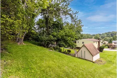 1081 Old Post Rd, South Park, PA 15129 - Photo 5