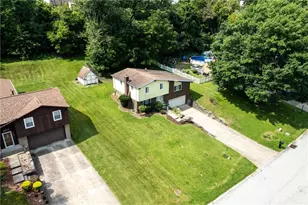 1081 Old Post Rd, South Park, PA 15129 - Photo 3