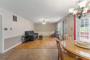 806 Boulder Dr, Bethel Park, PA 15102 - Photo 13