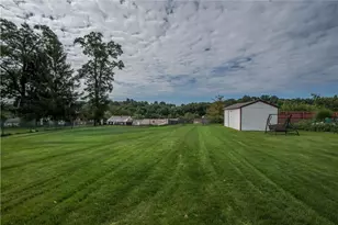 5639 Tracy Dr, Bethel Park, PA 15236 - Photo 39