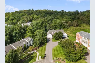 941 Royal Crt, North Strabane, PA 15317 - Photo 3