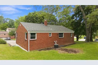 2524 Sylvania Dr, Bethel Park, PA 15102 - Photo 3
