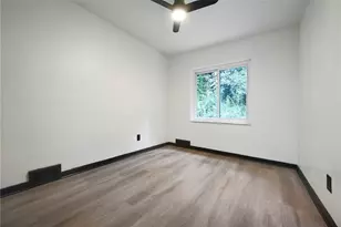585 Lucia Dr, Wilkins Township, PA 15221 - Photo 17