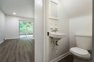 585 Lucia Dr, Wilkins Township, PA 15221 - Photo 25