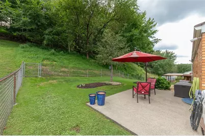 221 Northmont Dr, Pittsburgh, PA 15147 - Photo 29