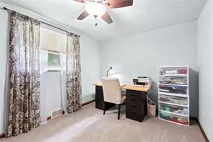 221 Northmont Dr, Pittsburgh, PA 15147 - Photo 19
