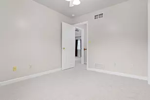 8310 Reagan Dr, Pittsburgh, PA 15237 - Photo 19