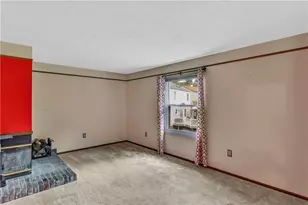 156 Dinwiddie Dr, Pittsburgh, PA 15068 - Photo 17