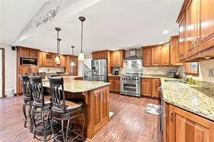 859 Meadowbrook Rd, Level Green, PA 15085 - Photo 7