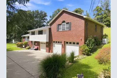 859 Meadowbrook Rd, Level Green, PA 15085 - Photo 1