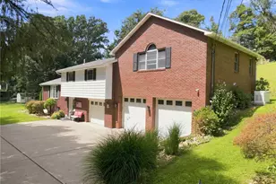 859 Meadowbrook Rd, Level Green, PA 15085 - Photo 1