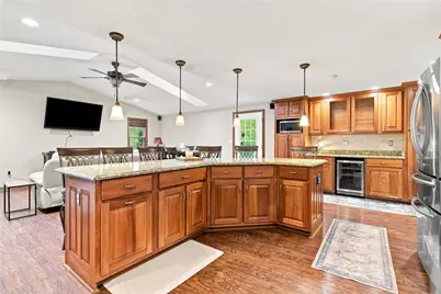 859 Meadowbrook Rd, Level Green, PA 15085 - Photo 9