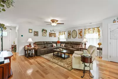153 Olivia Dr., Center Township, PA 15061 - Photo 5
