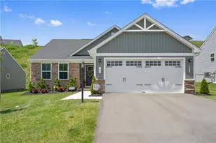 153 Olivia Dr, Center Township, PA 15061 - Photo 35