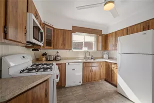 2356 West St, Aliquippa, PA 15001 - Photo 13