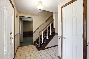 3425 Aloha Dr, Lower Burrell, PA 15068 - Photo 15