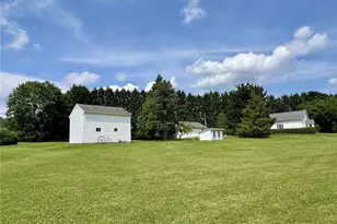 1233 Mt Jackson Rd, North Beaver Township, PA 16102 - Photo 3