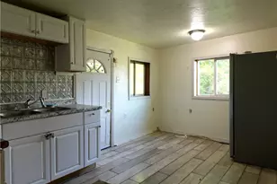 13 High St, Twp of But NW, PA 16045 - Photo 3