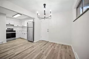 2025 Ohio Ave, West Mifflin, PA 15122 - Photo 7