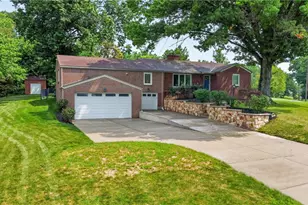 41 Highland Dr, Cecil, PA 15057 - Photo 1