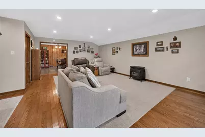 41 Highland Dr, Cecil, PA 15057 - Photo 15