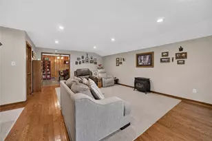 41 Highland Dr, Cecil, PA 15057 - Photo 15