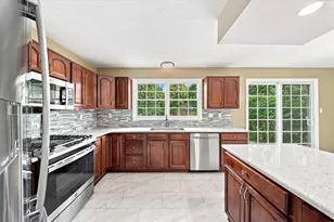 446 Crimson Dr, Ohio Township, PA 15237 - Photo 11