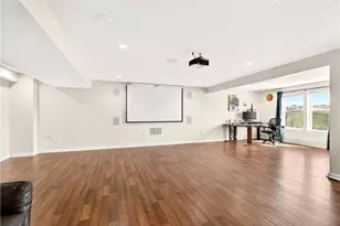 1055 Livorno Dr, Collier Township, PA 15071 - Photo 35