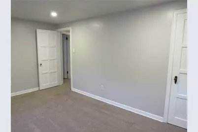 225 Jonquil Pl, Pittsburgh, PA 15228 - Photo 3