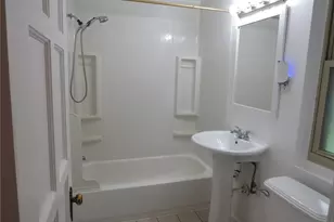 225 Jonquil Pl, Pittsburgh, PA 15228 - Photo 17