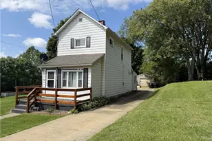 40 Emerson Ave, Wheatland, PA 16161 - Photo 3