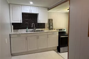40 Emerson Ave, Wheatland, PA 16161 - Photo 11
