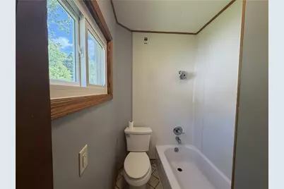40 Emerson Avenue, Wheatland, PA 16161 - Photo 23