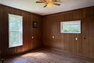 40 Emerson Ave, Wheatland, PA 16161 - Photo 17