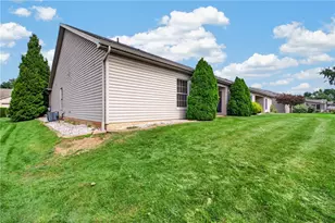 505 Kristi Dr, Hempfield Township, PA 15601 - Photo 5