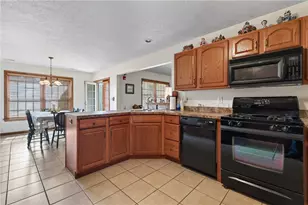 505 Kristi Dr, Hempfield Township, PA 15601 - Photo 15