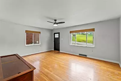 3418 Dauphin Ave, Pittsburgh, PA 15227 - Photo 5