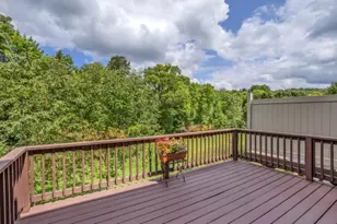 279 Broadstone Dr, Adams Township, PA 16046 - Photo 29