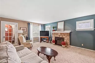 387 Spencer Ave, Sharon, PA 16146 - Photo 5