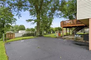 3074 Piney Bluff Dr, South Park, PA 15129 - Photo 27
