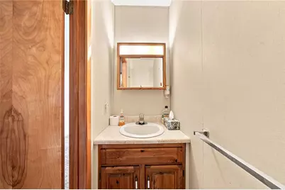985 E Pike Rd, White Township, PA 15701 - Photo 15