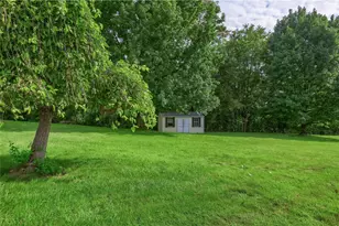 2017 S Trillium Dr, Hopewell Township, PA 15001 - Photo 35