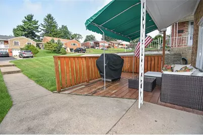 49 Greenbriar Dr, Scott Township, PA 15220 - Photo 3