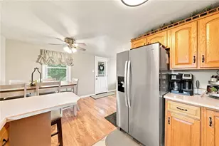 209 Thornwood Ave, Scottdale, PA 15683 - Photo 7