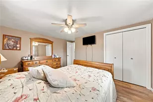 209 Thornwood Ave, Scottdale, PA 15683 - Photo 11