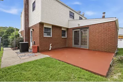 163 Crescent Gardens Drive, Pittsburgh, PA 15235 - Photo 17