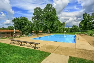1004 Sanlin Dr, Moon/Crescent Twp, PA 15108 - Photo 33