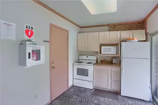 1004 Sanlin Dr, Moon/Crescent Twp, PA 15108 - Photo 37