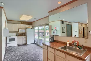 1004 Sanlin Dr, Moon/Crescent Twp, PA 15108 - Photo 37
