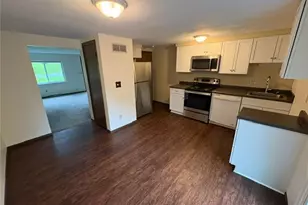 649-655 Robins Station Rd, North Huntingdon, PA 15642 - Photo 5